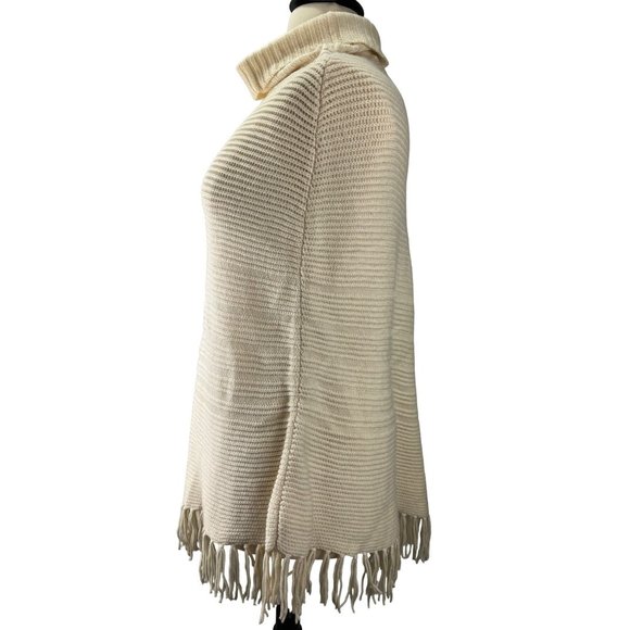 Elevated Boho, Cottage Core Tassle Talbot’s Cream Wool knit Poncho, Women's S/M - Picture 6 of 14
